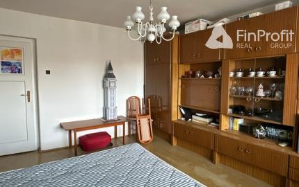 Podpivničený 3i dom s veľkým pozemkom vo Vajnoroch