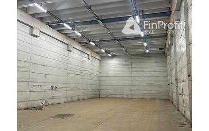 Skladový priestor na prenájom - 361 m2, ul. Na Pántoch