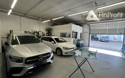 Skladovo-servisný priestor na prenájom - 94,5 m2, Bajkalská ul