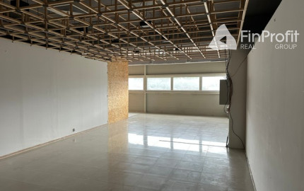 Obchodné priestory so zvýhodneným nájomným na prenájom - od 90 m2, Račianska ul.