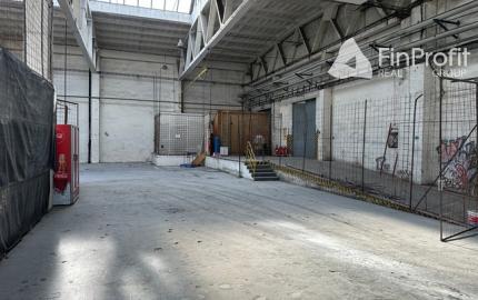 Skladovací priestor na prenájom - 300-600 m2, Kopčianska ul.