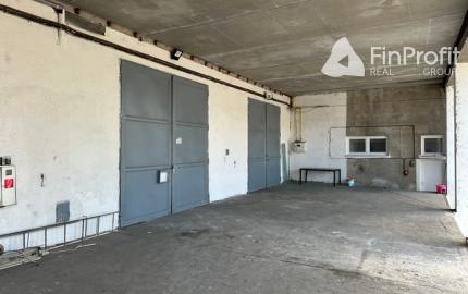 Skladovací priestor na prenájom - 300-600 m2, Kopčianska ul.