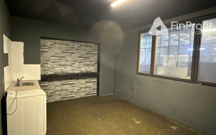 Priestory pre autoservis, sklad alebo ľahkú výrobu - 300 m2, Púchovská ul.