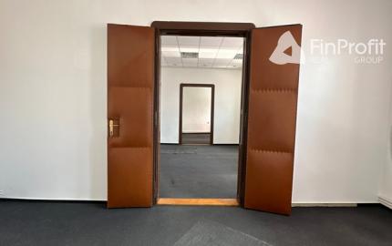 Kancelárske priestory na prenájom - od 103 m², Šafárikovo námestie