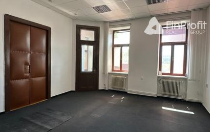 Kancelárske priestory na prenájom - od 103 m², Šafárikovo námestie