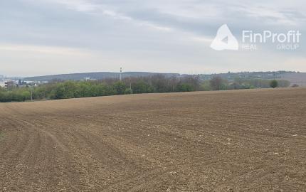 Predám pozemok - Horné Krškany, Nitra 11583m2.