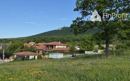 Predám stavebný pozemok - Nitrianske Hrnčiarovce 2671m2