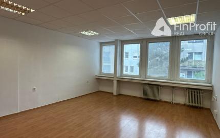 Kancelárske priestory na prenájom - od 12 m2, Pluhová ul.