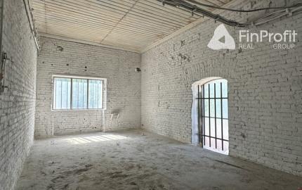 Skladovo prevádzkový priestor na prenájom - 160 m2, Odborárska ul.