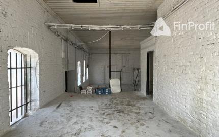 Skladovo prevádzkový priestor na prenájom - 160 m2, Odborárska ul.
