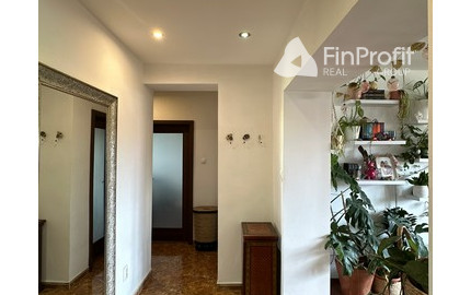 Svetlý 3-izbový byt s loggiou – 69 m², Tomanova ul.