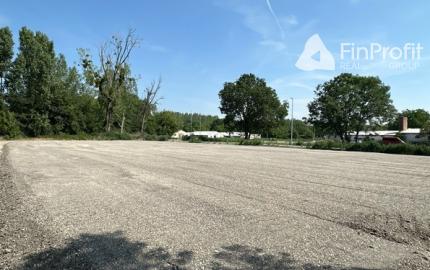 Spevnené komerčné plochy na prenájom - 4.724 m2, Poľovnícka ul.
