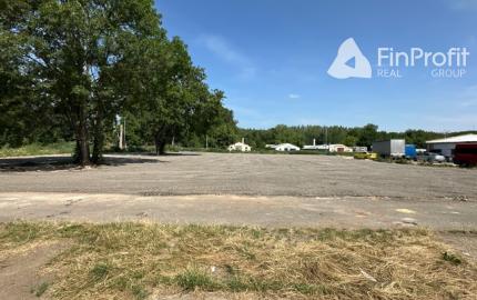 Spevnené komerčné plochy na prenájom - 4.724 m2, Poľovnícka ul.