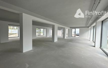 Retailový priestor na prenájom – 170 m², Vlčie Hrdlo