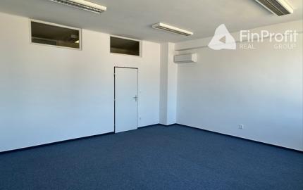 Kancelária s bezplatným parkovaním na prenájom - 36 m2, Rybničná ul.