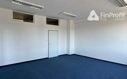 Kancelária s bezplatným parkovaním na prenájom - 72 m2, Rybničná ul.