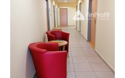 Trojkancelária s parkovacím miestom zdarma - 44,36 m2