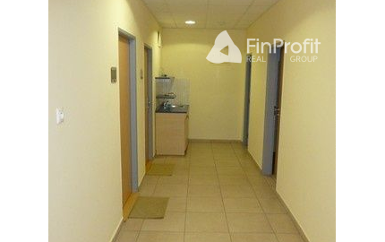 Trojkancelária s parkovacím miestom zdarma - 44,36 m2