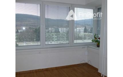 Trojkancelária s parkovacím miestom zdarma - 44,36 m2
