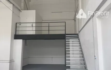 Moderná hala s kanceláriami v komplexe VARIO 37 na prenájom