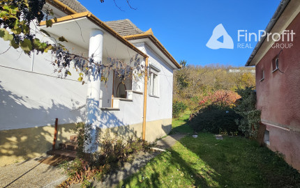Na predaj rodinný dom v obci Ratnovce s krásnym  pozemkom 1202m2