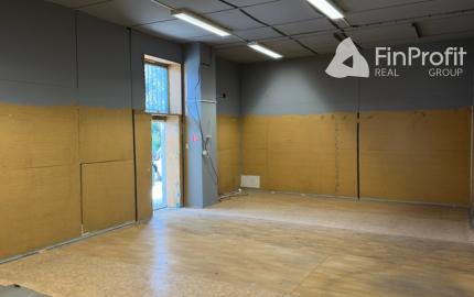 Skladový priestor na prenájom - 55 m2, Bojnická ul.