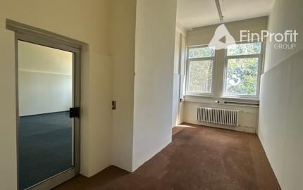 Kancelárske priestory na prenájom – od 15 m², Bojnická ul.