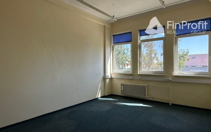 Multifunkčný priestor na prenájom – 475 m², Bojnická ul.