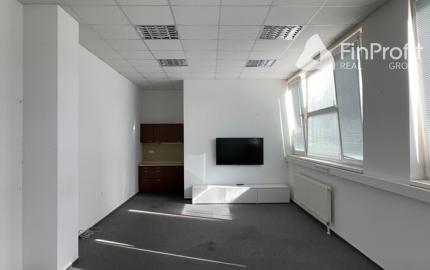 Skladovo-administratívny priestor na prenájom – 177 m², Račianska ul.