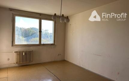 3-izbový byt v pôvodnom stave, lodžia, pivnica - 69 m2, ul. Mamateyova