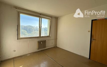 3-izbový byt v pôvodnom stave, lodžia, pivnica - 69 m2, ul. Mamateyova