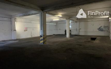 Priestor s montážnou jamou - 240 m2, Púchovská ul.