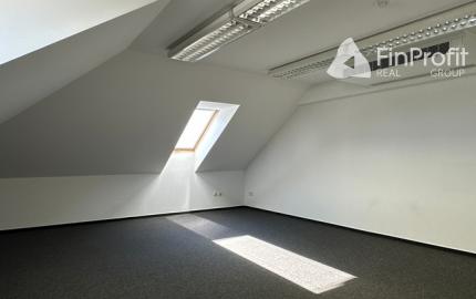 Podkrovné administratívne priestory  – 186,9 m², Miletičova ul.