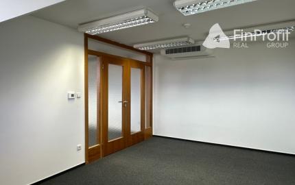 Podkrovné administratívne priestory  – 186,9 m², Miletičova ul.