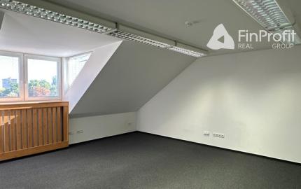 Podkrovné administratívne priestory  – 186,9 m², Miletičova ul.
