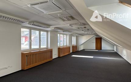 Podkrovné administratívne priestory  – 186,9 m², Miletičova ul.