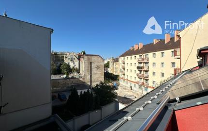 Podkrovné administratívne priestory  – 186,9 m², Miletičova ul.