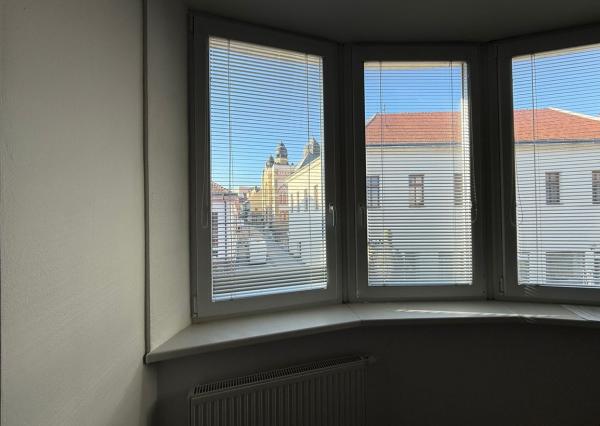 Univerzávny priestor na prenájom pre kanceláriu aj služby v centre mesta – 113 m²