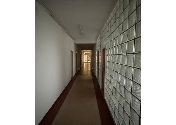 Kancelárske priestory s umývadlom na prenájom - od 18 m2, Bojnická ul.