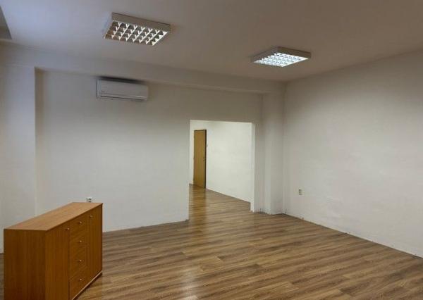 Administratívne priestory na prenájom - 15 m2, 36 m2, 66 m2, Galvaniho ul.