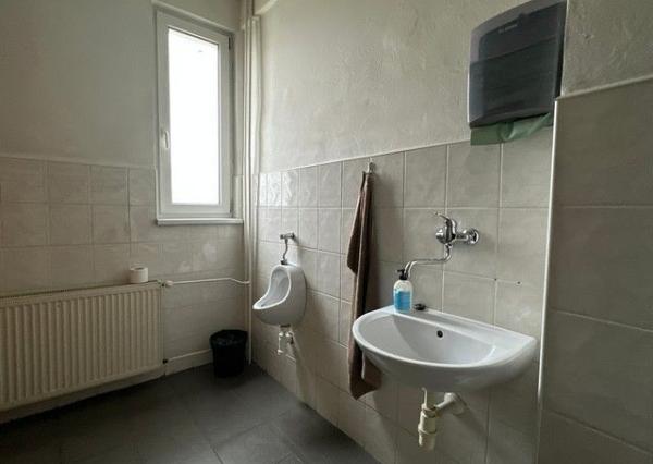 Administratívne priestory na prenájom - 15 m2, 36 m2, 66 m2, Galvaniho ul.