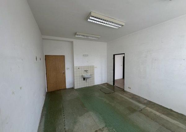 Kancelárie v nižšom štandarde - rôzne výmery, Kukučínova ul.