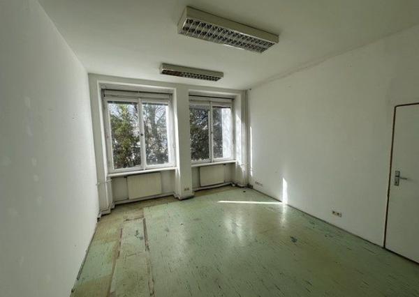 Kancelárie v nižšom štandarde - rôzne výmery, Kukučínova ul.