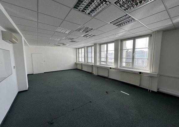 Kancelárie v nižšom štandarde - rôzne výmery, Kukučínova ul.