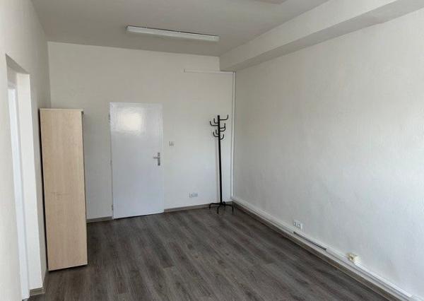 Kancelárske priestory na prenájom - od 32 m2, Panónska cesta.