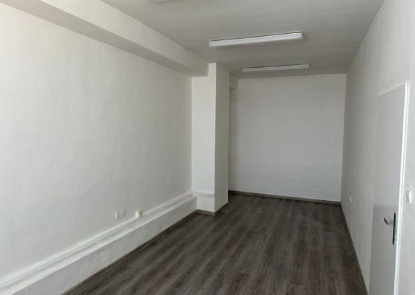 Kancelárske priestory na prenájom - od 32 m2, Panónska cesta.