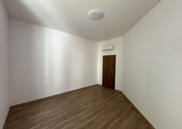 Kompletne zrekonštruovaný, klimatizovaný 4i byt na predaj - 102 m2, v Starom meste.