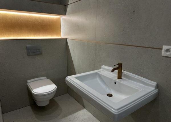 Kompletne zrekonštruovaný, klimatizovaný 4i byt na predaj - 102 m2, v Starom meste.