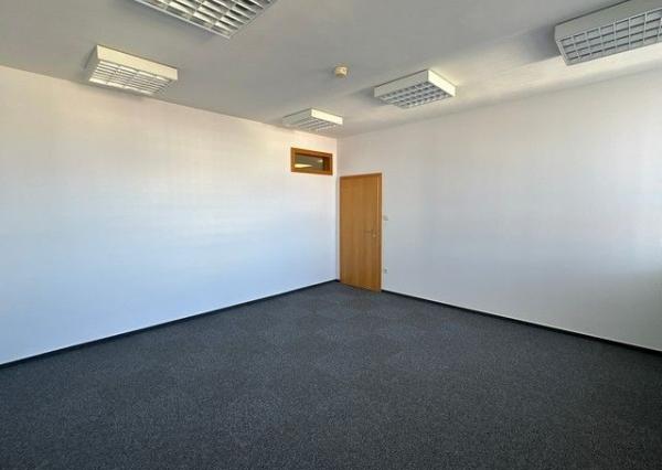 Reprezentatívny kancelársky priestor na prenájom – 132 m², Košická ulica.
