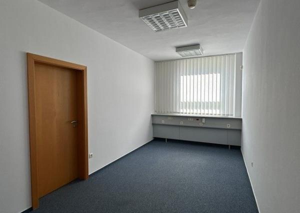 Reprezentatívny kancelársky priestor na prenájom – 132 m², Košická ulica.